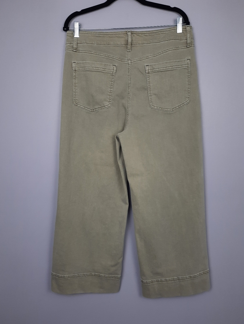 Chico's High Rise Pull On Wide Leg Crop Jeans in Washed Sage Green size 12 - Picture 5 of 16